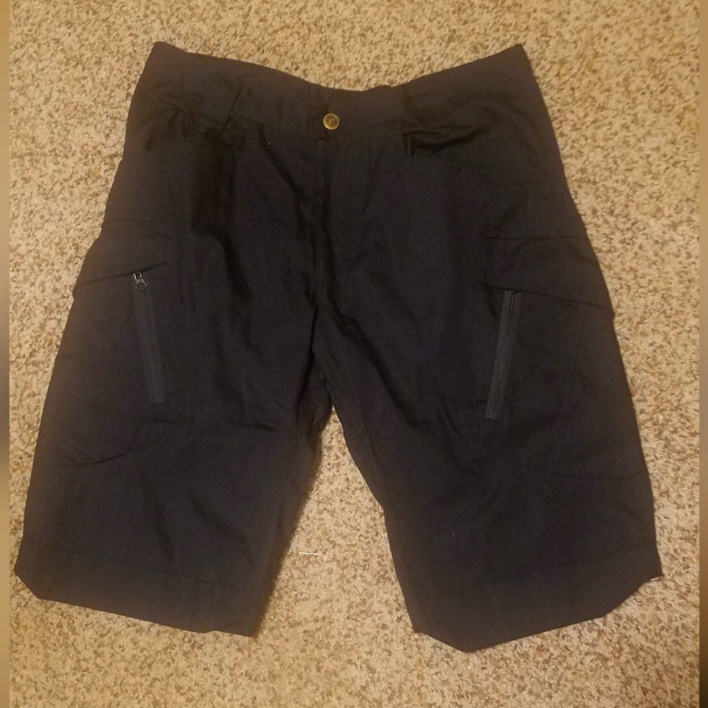 Men's Black Tactile Cargo Shorts